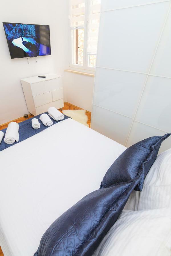 Holiday Home Obrov Kaštela Zewnętrze zdjęcie