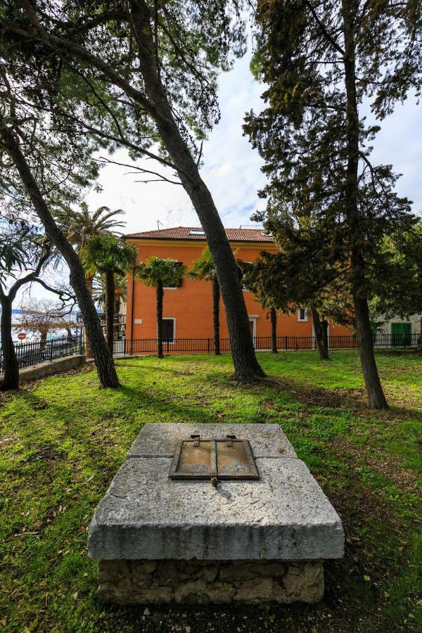 Holiday Home Obrov Kaštela Zewnętrze zdjęcie